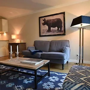 Apartment Zentrale Whg Naehe Der Alster Mit Parkplatz